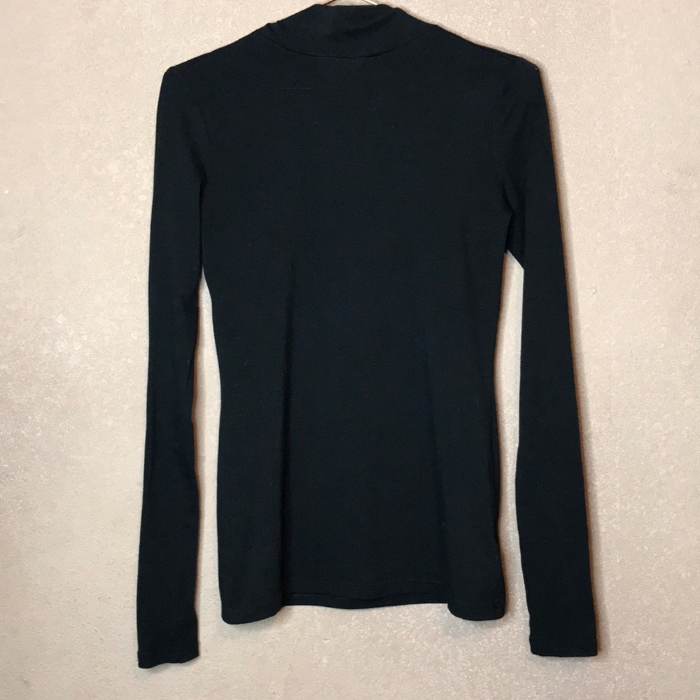 Black turtle neck long sleeve